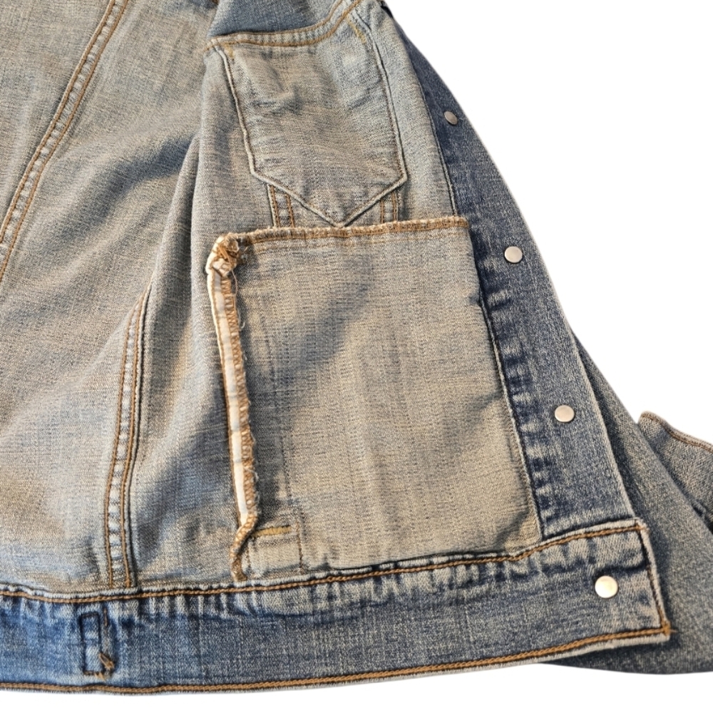 Upcycled Hand Crafted Boho Cottage On Levi's Trucker Denim Jacket Size Sm In EUC - Picture 8 of 11